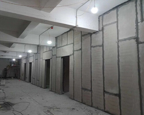 輕質隔板防潮隔水性能優于一般砌體的原因